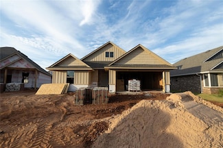 8121 NW 153rd St, Edmond, OK 73013