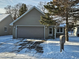 2522 Woodridge Ln, Brainerd, MN 56401