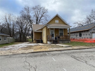 705 N Clark St, Mexico, MO 65265