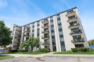 9701 N Dee Rd Unit 2I, Niles, IL 60714