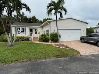 6251 S Joshua Ln, Atlantis, FL 33462