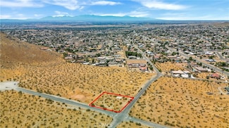 19767 Roanoke Rd, Apple Valley, CA 92307