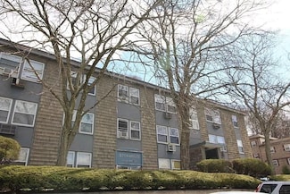 318 Nesmith St Unit 10, Lowell, MA 01852