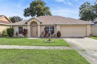 3711 Meadow Green Dr, Tavares, FL 32778