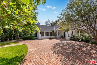 797 Amalfi Dr, Pacific Palisades, CA 90272