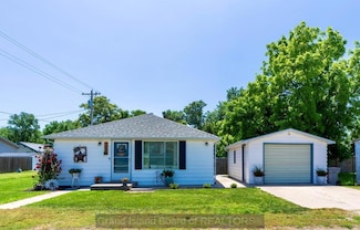 103 E Mecca St, Cairo, NE 68824