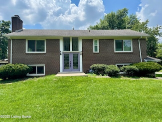 9218 Axminster Dr, Louisville, KY 40299