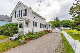 51 Exeter St, Fitchburg, MA 01420