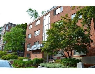 329 Harvard St Unit 30, Cambridge, MA 02139