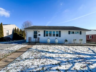 705 N 10th St, Selinsgrove, PA 17870