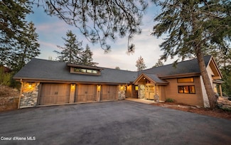 10812 N Lakeview Dr, Hayden Lake, ID 83835