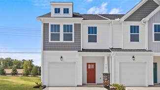110 Marston Ln, Greenville, SC 29611