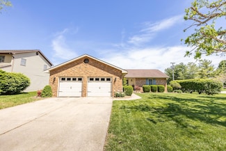 706 Dere Bere Dr, Mascoutah, IL 62258