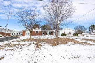 5571 E Vine St, Dubois, IN 47527