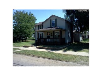 396 Columbia St, Leetonia, OH 44431