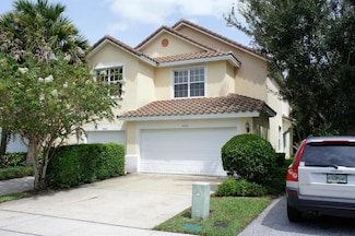 1056 Pinewood Lake Ct, Greenacres, FL 33415