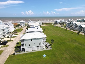 3818 Periwinkle Ln, Galveston, TX 77554