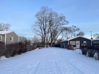 2137 Bradley Ave, Ypsilanti Township, MI 48198