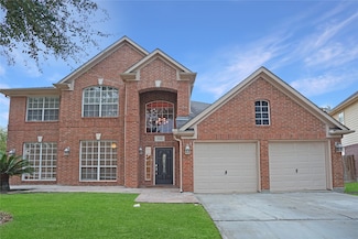 15426 Oak Lake Glen Dr, Sugar Land, TX 77498
