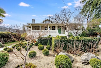 1243 Stockton St, Saint Helena, CA 94574