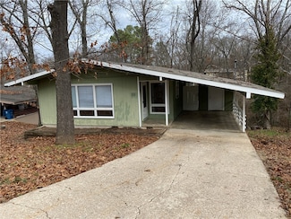 29 Finger Cir, Bella Vista, AR 72715
