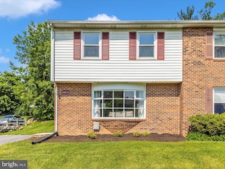10912 Rosewood Dr, Hagerstown, MD 21740