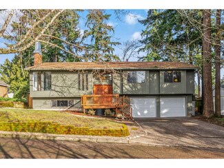 15921 SE Rickshire Ln, Milwaukie, OR 97267