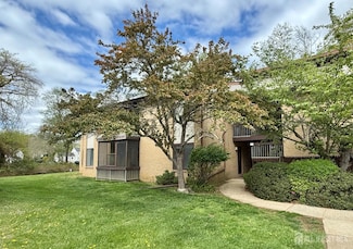 54 Amberly Dr Unit A, Manalapan, NJ 07726