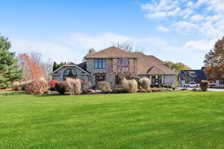 50 Consola Dr, Orland Park, IL 60467