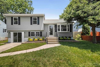 215 Roseann Ave, Cape May, NJ 08204