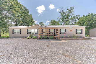284 Sycamore Rd, Salem, AR 72576