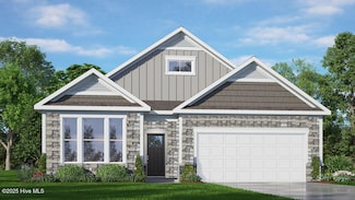742 Lazy Elm Ln, Aberdeen, NC 28315
