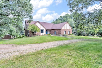 19272 Sandborn Rd, Manchester, MI 48158