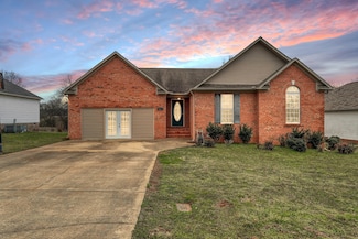 1937 Sheffield Ln, Columbia, TN 38401