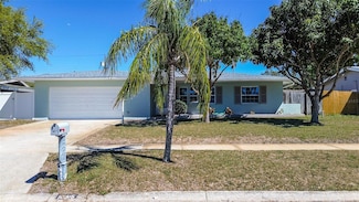 10915 Hammock Dr, Largo, FL 33774