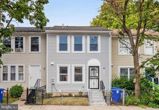 1216 Turpin Ln, Baltimore, MD 21202