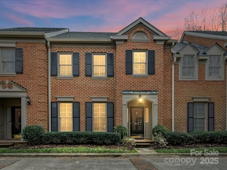 2813 Sharon View Rd, Charlotte, NC 28210