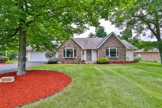 718 Greentree Rd, Lawrenceburg, IN 47025