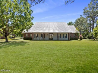 15321 Joe Batt Rd, Vancleave, MS 39565