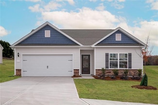 1040 Jonestown Rd, Winston-Salem, NC 27103