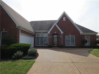 1306 Riding Brook Dr, Collierville, TN 38017