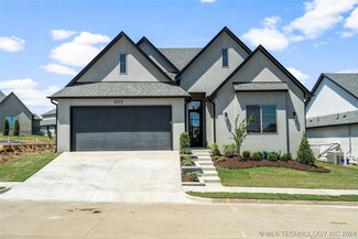 905 W 86th St S, Tulsa, OK 74132