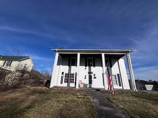 315 S State St, Athens, WV 24712