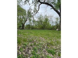 137 Sims Ave, Saint Paul, MN 55117