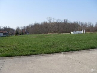 1624 Old Colonial Dr Unit 18, Berne, IN 46711
