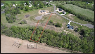 931 Windermere Dr SW, Pine Island, MN 55963