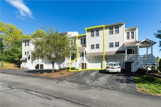 56 Red Brook Ln, West Warwick, RI 02893