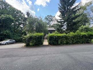 30 Terrence Ave, Lake Hopatcong, NJ 07849