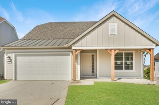 156 Song Sparrow Dr, Opequon, VA 22663