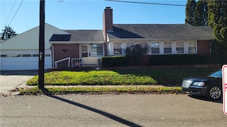 210 High St, Crooksville, OH 43731